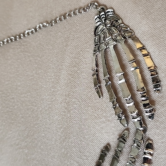 Silver Skeleton Hand Necklace Choker - Picture 3 of 6